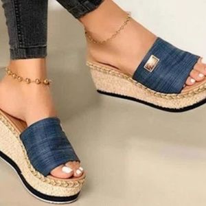 Wedge shoes